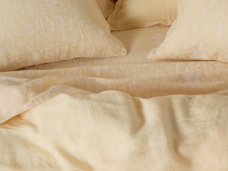 le FLEUR* Camo Linen Top Sheet (Blonde) - Image 3