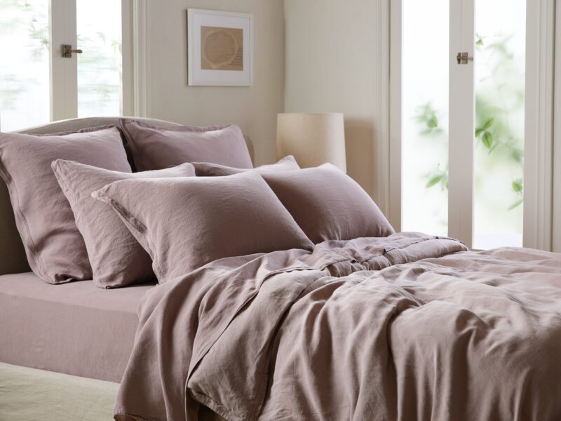 Heirloom TENCEL™ Linen Fitted Sheet (Clover) - Image 4