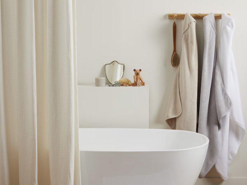 Organic Hooded Toddler Towel (White) - Image 4