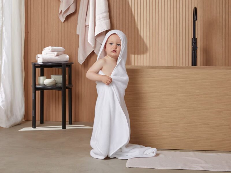 Organic Hooded Toddler Towel (White) - Image 3