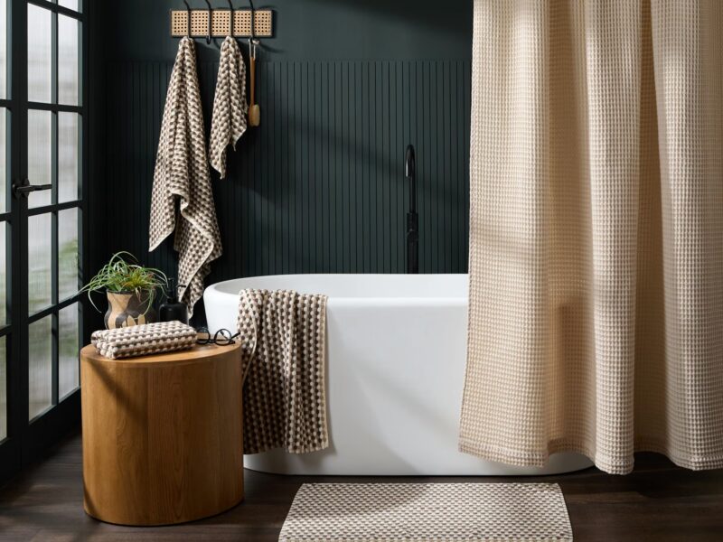 Organic Mosaic Tub Mat (Ash and Toast) - Image 4