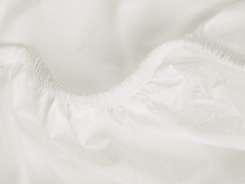Percale Fitted Sheet (Cream) - Image 2